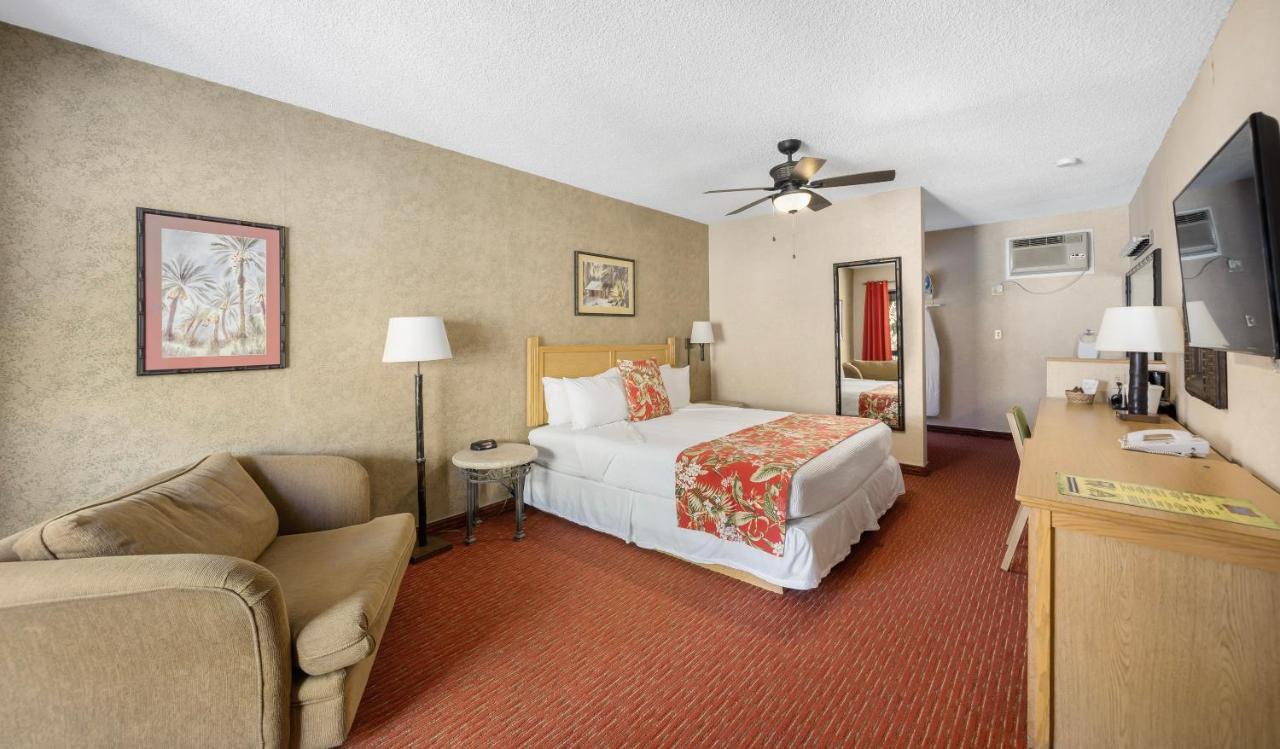 Caliente Tropics Hotel Palm Springs Exterior photo