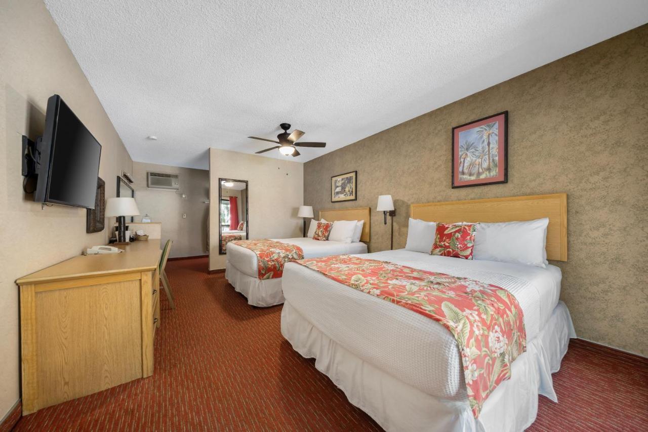 Caliente Tropics Hotel Palm Springs Exterior photo